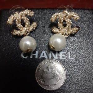 Gently used like new Chanel earrings